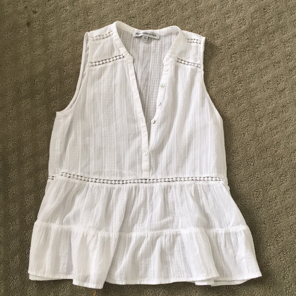 A&F white top